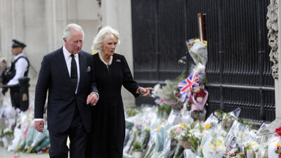 Kral Charles'ın sinirlendiği anlar kameralara yansıdı