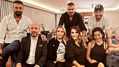 Merve'ye Aslı Hünel'den 'Gelin Evi' kolyesi