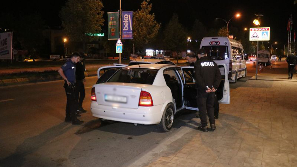 İki grup arasında silahlı kavga: 1 ölü, 3 yaralı