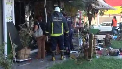 Eşiyle tartıştı işyerini yaktı!