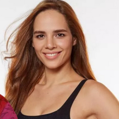 38 yıl sonra annesinin tahtına aday