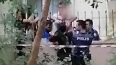 Bir anda dengesini kaybetti! Demir korkuluk dehşeti!