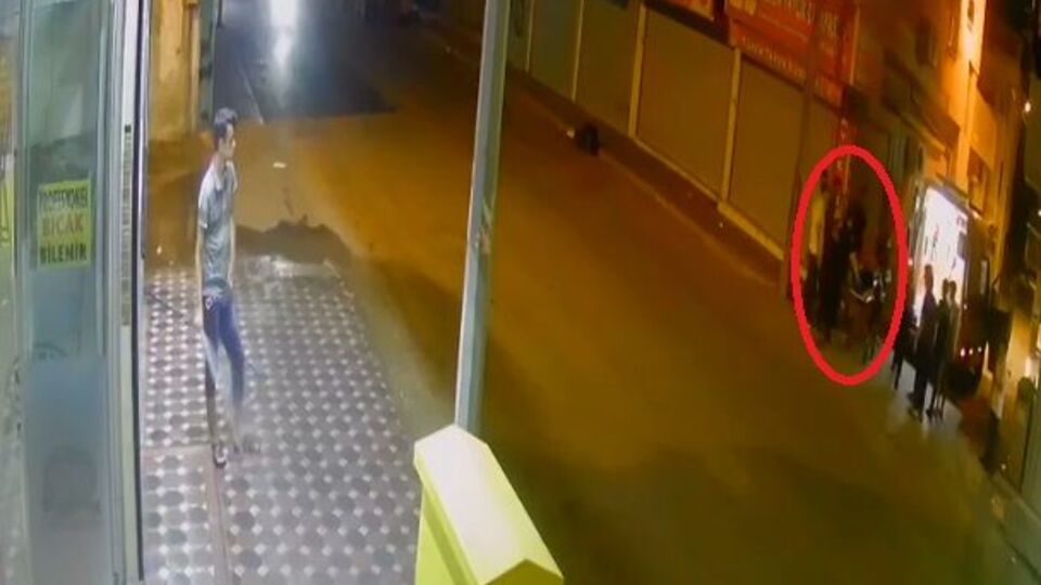 Muhammed'i bıçaklayıp döner yemeye gitmiş!