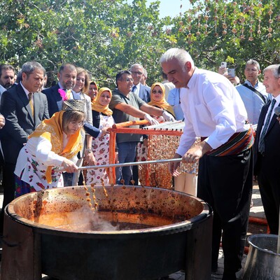 Bakan Ersoy, gastronominin merkezinde