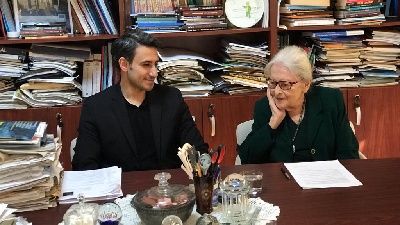 İoanna Kuçuradi: İnsanlar birçok şeyin farkında değil