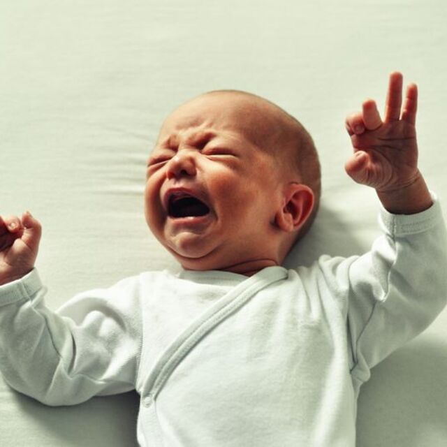 "2 aylık bebeklerine köfte veren var"