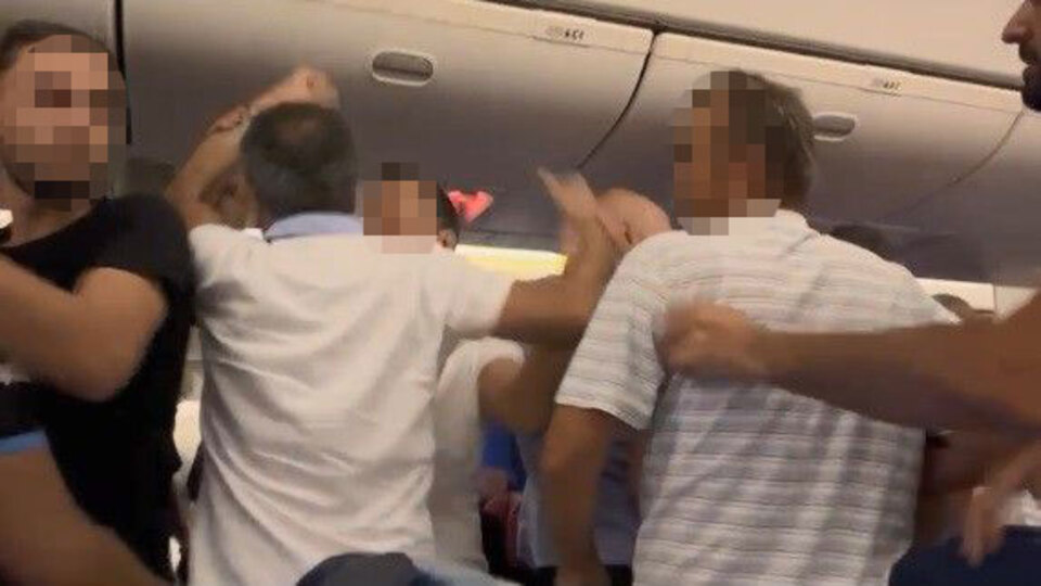 Trabzon Gaziantep maçı sonrası uçakta kavga!