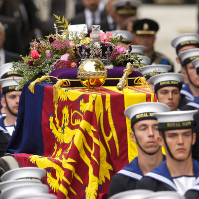 İngiltere, Kraliçe II. Elizabeth'e veda etti