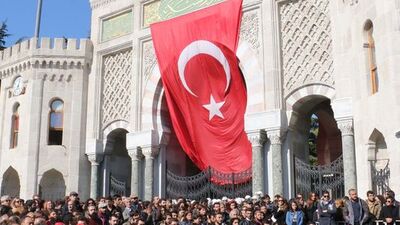 AYM'den flaş karar! Üniversitede disiplin cezasına iptal