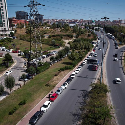 Otoparka zam gelince Kuyumcukent park kente döndü