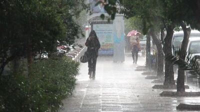 Meteoroloji saat verdi! 8 il için kritik sağanak 7 kent için fırtına uyarısı!