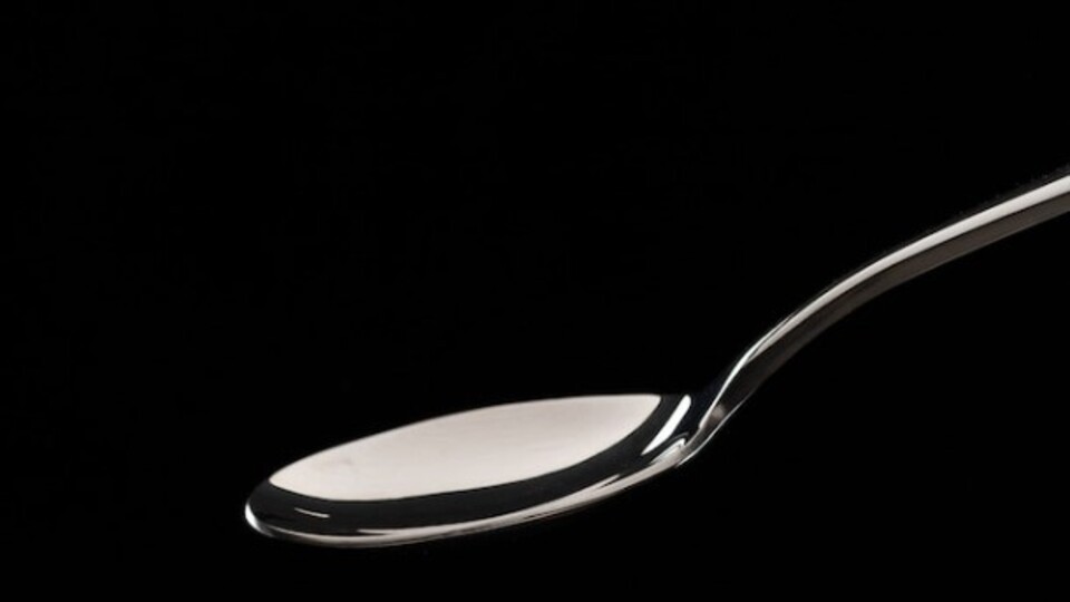 Kaşık atmak ne demek, anlamı ne?