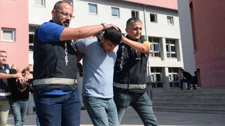 Hasımlarını vuracakken başka cana kıydılar!