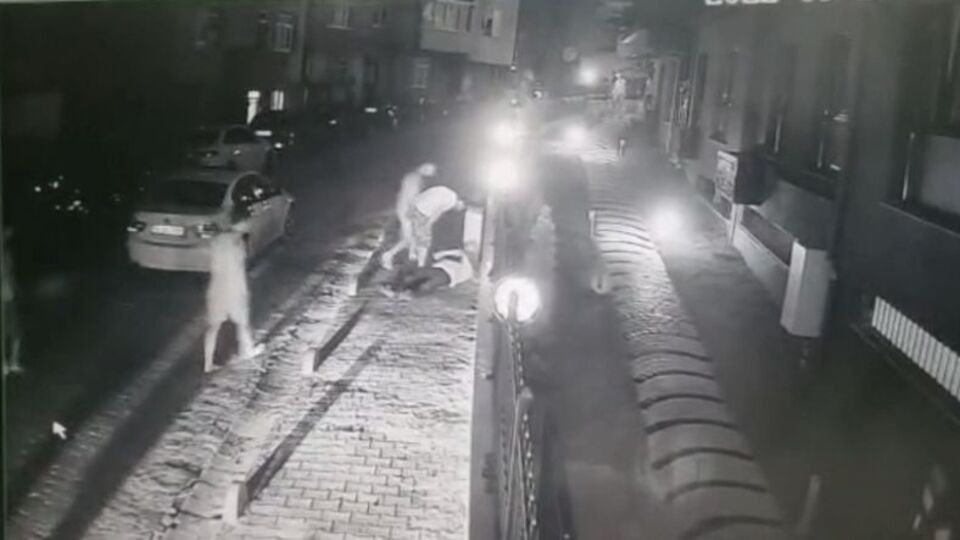 Akılalmaz kavga! Bayıltana kadar dövdüler