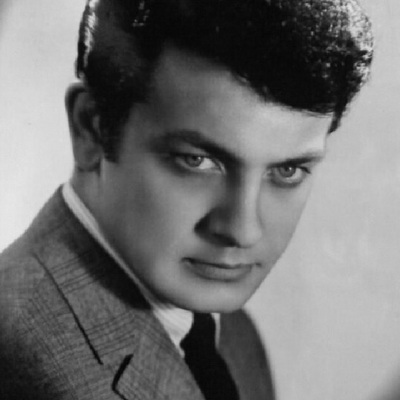 Oyuncu Tunç Oral hayatını kaybetti