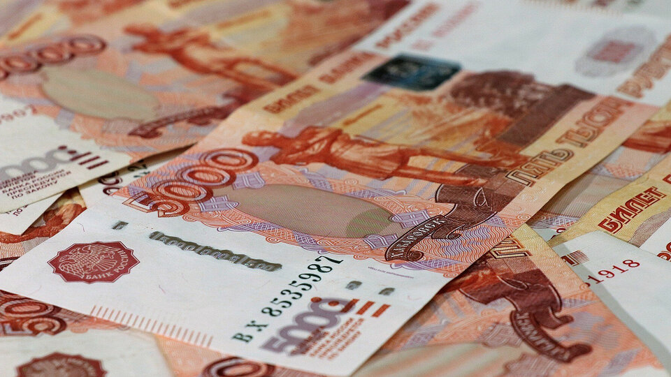 Rusya'nın bütçesi delindi