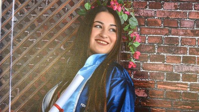 Sevgilisini araçta darp edip ölüme sürdü!