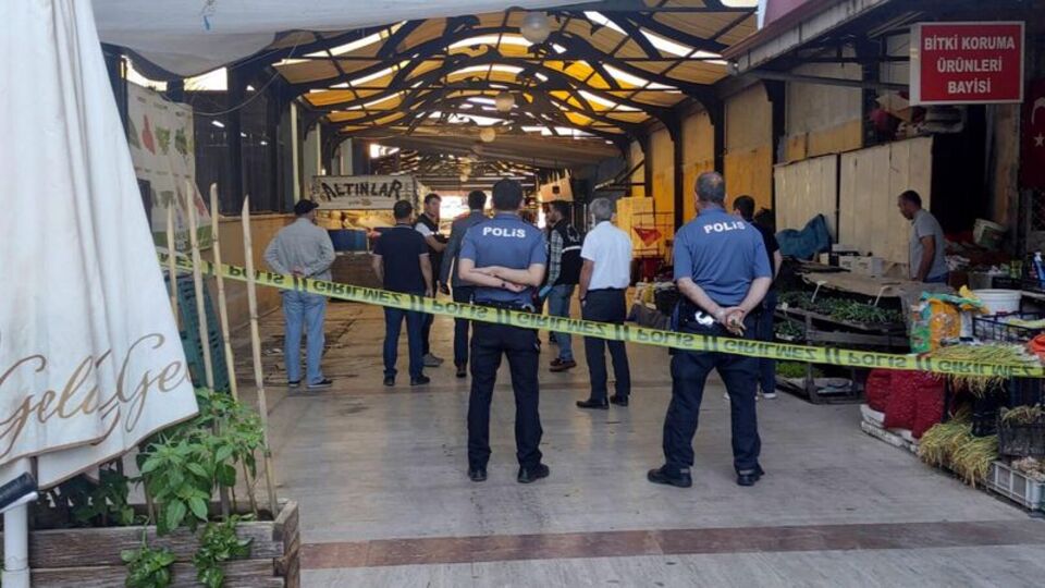 İki kardeş ve çocuklarının pazar yeri kavgası!