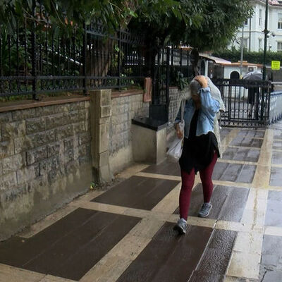 Meteoroloji'den flaş uyarı! 4 bölgede sağanak!