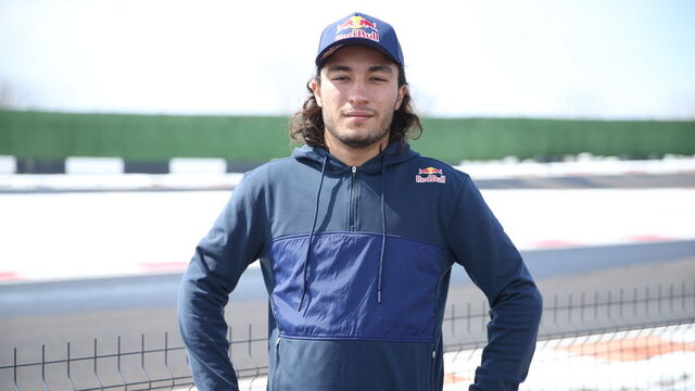 Can Öncü İspanya'da 3. oldu