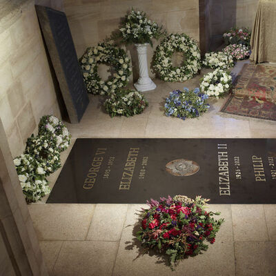 Buckingham Sarayı Kraliçe Elizabeth'in mezarını ilk kez paylaştı