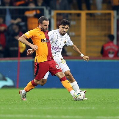 Juan Mata 11'e giriyor!