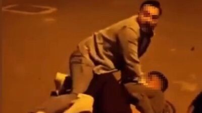 Sokak ortasında öldüresiye dayak!