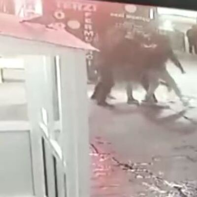 Küpesiyle alay edip bıçakladılar!