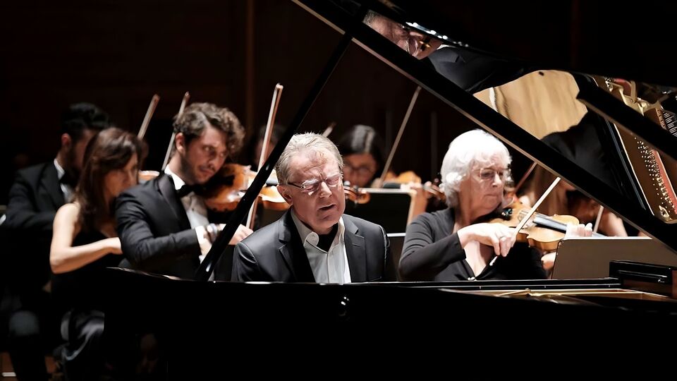 İlklerin ismi Hüseyin Sermet İstanbullularla buluşuyor