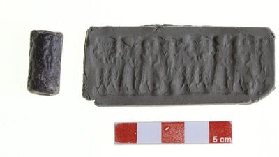 Uşak'ta 39 asırlık silindir mühür bulundu