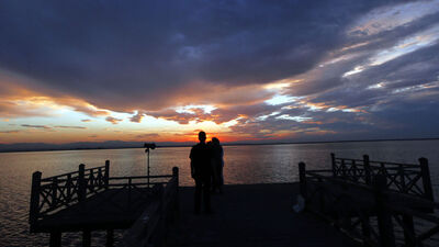 Gün batımıyla evleneceklerin ilgi odağı