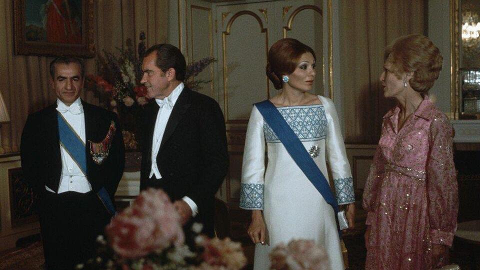 İran'da İslam Devrimi'nden önce kadınlar için hayat nasıldı?