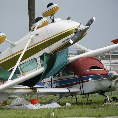 ABD'de Ian alarmı: 1 milyon kişi elektriksiz kaldı