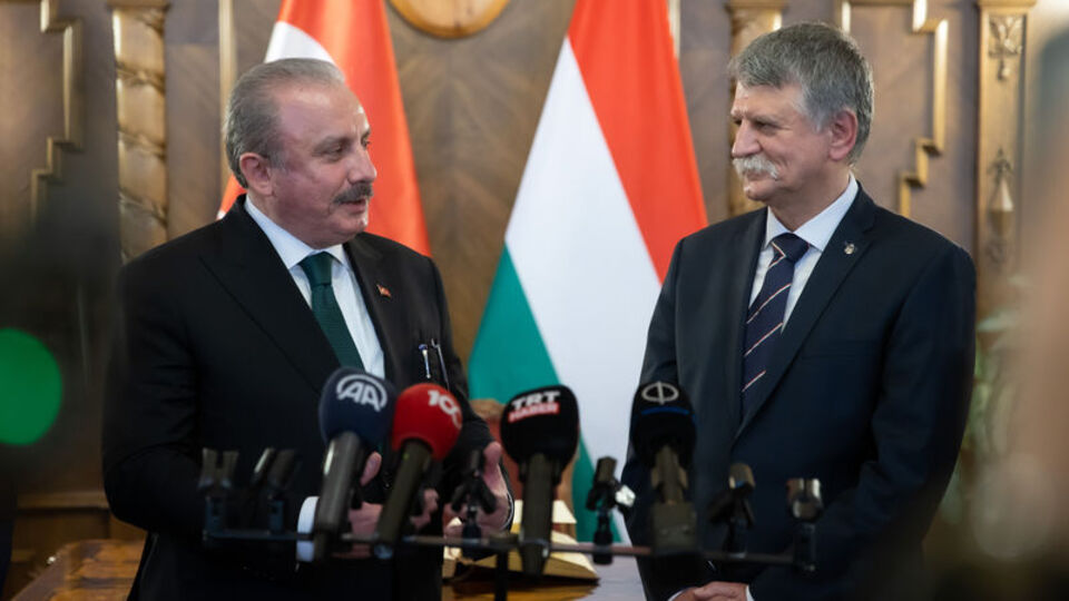 TBMM Başkanı Şentop, Macaristan'da