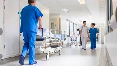 190 bin üniversite hastanesi çalışanı bu haklardan niye yararlanamıyor?