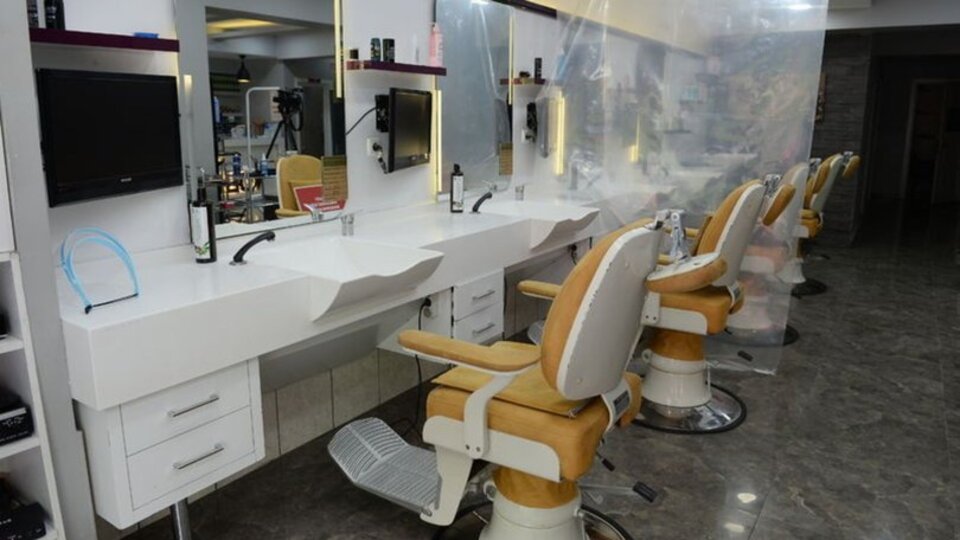 Berberlere 1 gün izin uygulaması ertelendi