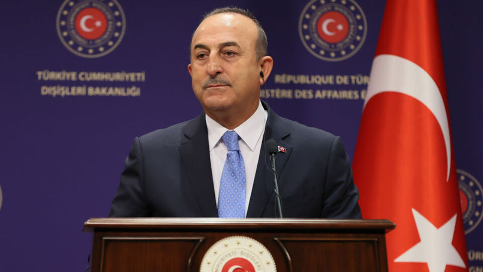 Bakan Çavuşoğlu'ndan Kıbrıs mesajı