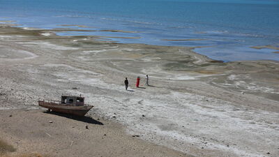 Van Gölü'ndeki çekilme sürüyor
