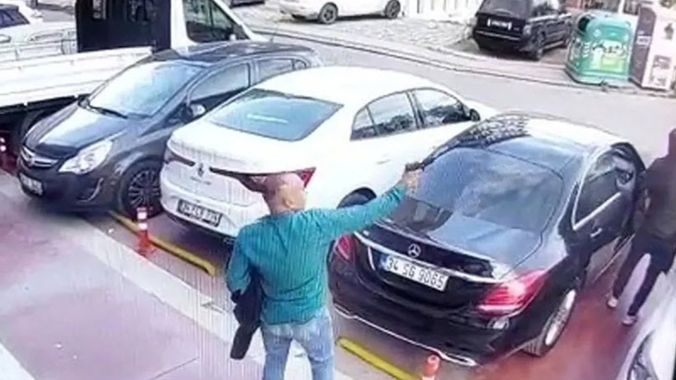 MHP Kartal İlçe Başkan Yardımcısına silahlı saldırı