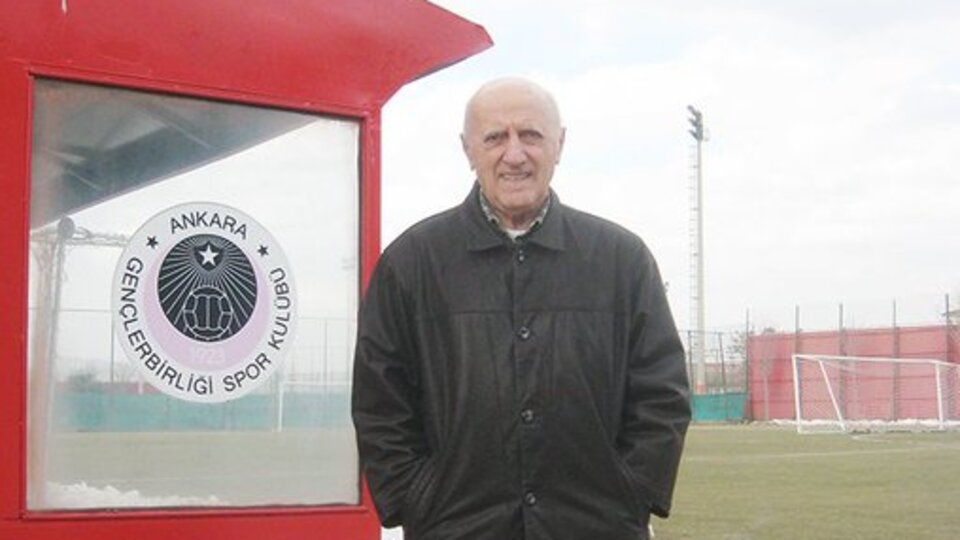 Oktay Arıca vefat etti