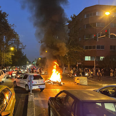 İran'da protestolar 15. gününde devam etti