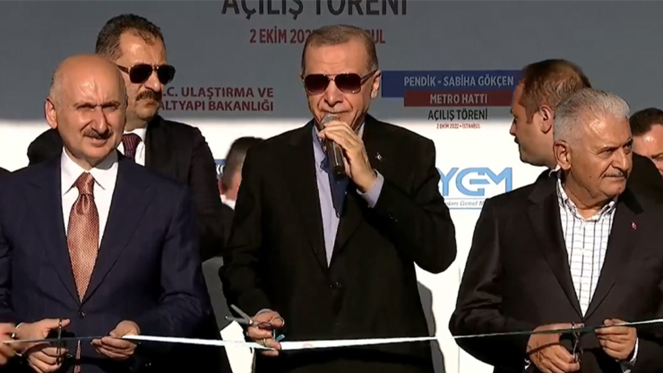 Pendik-Sabiha Gökçen Havalimanı metrosu açıldı