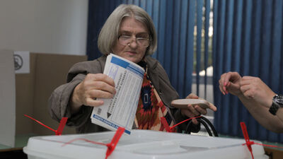 Bosna Hersek halkı Devlet Başkanlığı Konseyi üyelerini seçti