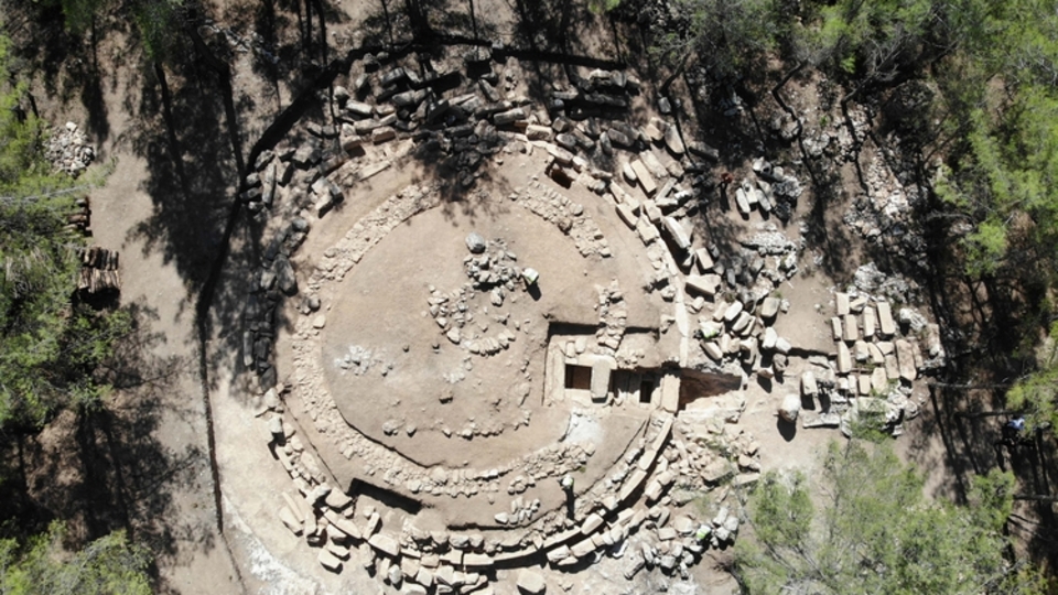 Etrafı surlarla çevrilmiş... Turizme kazandırıldı!