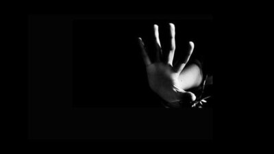 Kâbus balkondan geldi! Karısını 6 yerinden bıçakladı