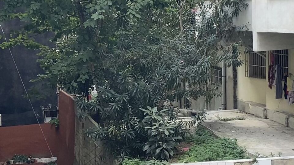 Kız çocuğu 11. kattan düştü