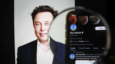 Elon Musk Twitter'ı satın alma sürecini yeniden başlattı