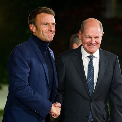 Fransa'daki akıma Macron da katıldı