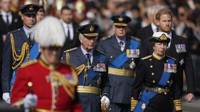 Kral Charles oğluna kira ödeyecek