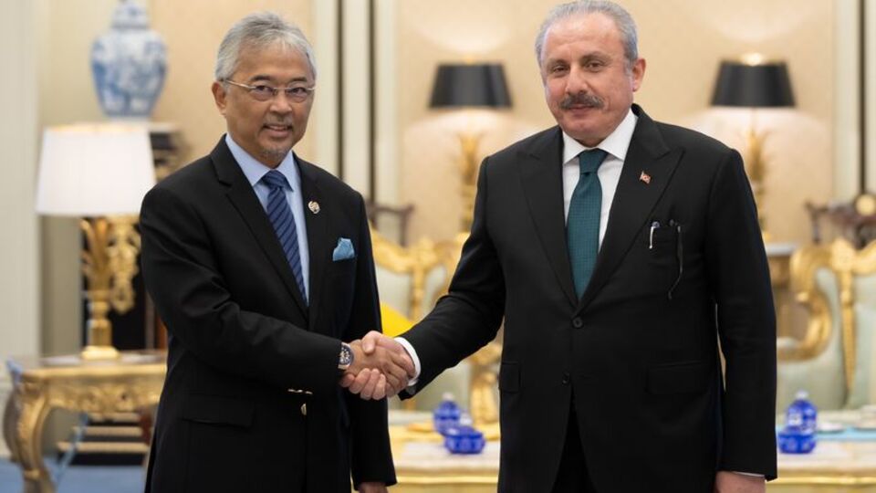 Şentop, Malezya Kralı Abdullah ile görüştü
